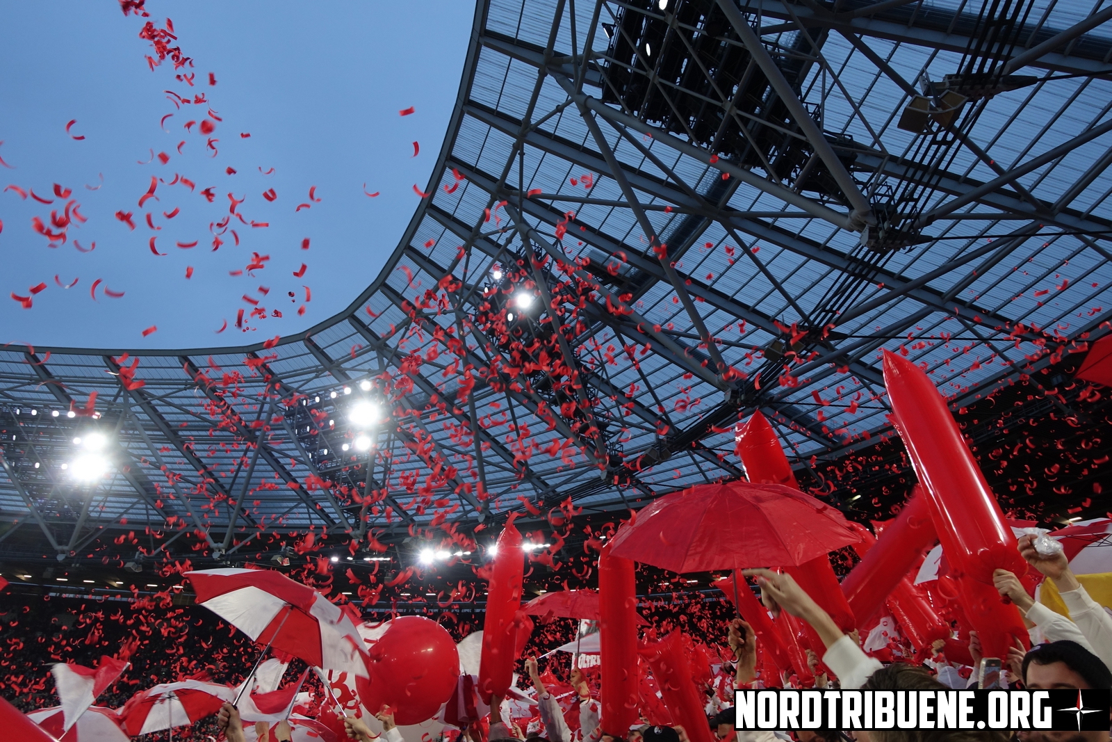 Titelbild West Ham United - SC Freiburg